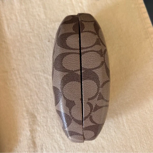 Coach sunglasses case - Picture 2 of 4